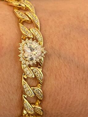 Iced Gold CZ Heart Station Cuban Chain Bracelet 7.5” Bling!